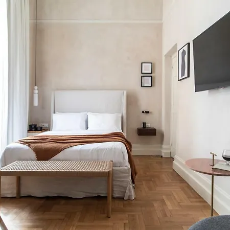 Monsieur Didot Apartment